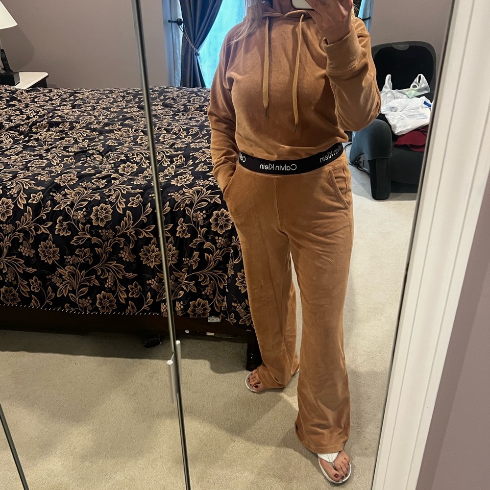 Calvin Klein Tan Velour Lounge Set